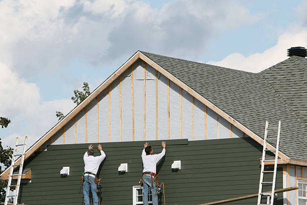 Professional Vinyl Siding technician working in Seanor, PA